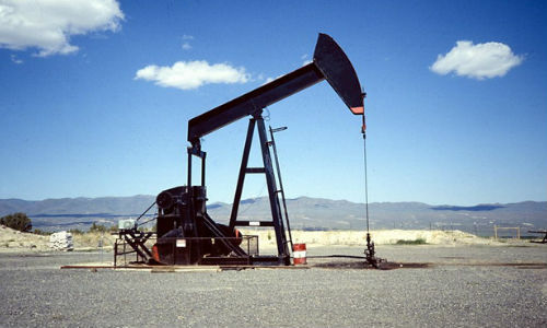 Саудовская Аравия усилила давление на нефтяные цены 