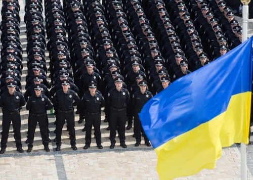  Харьковская полиция задержала вооруженных людей
