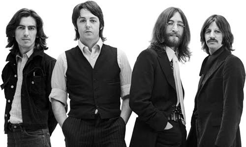 Гитару участника группы The Beatles продали на аукционе за $2,4 млн