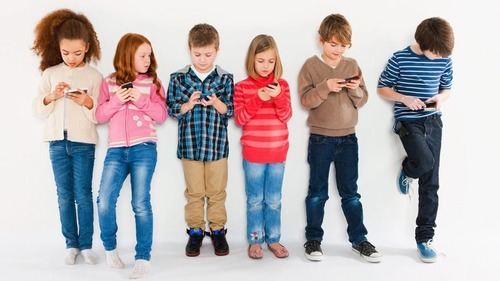 Почему ребенку не нужен смартфон