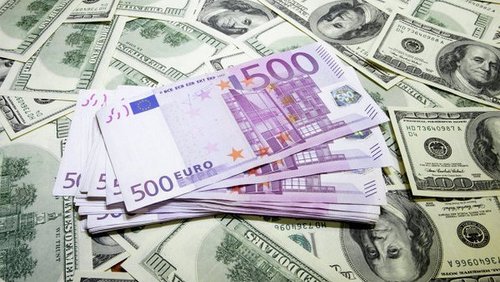 НБУ підвищив курс долара до 24,06 гривні