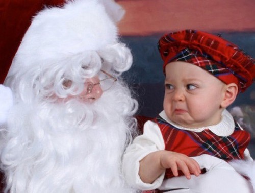Дети, которые не любят Деда Мороза - смешные фото