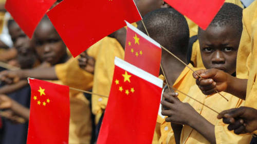 Китай предоставит странам Африки финпомощи и кредитов на сумму в 60 млрд долл.
