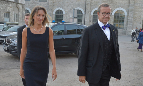Президент Эстонии обручился с латвийской чиновницей