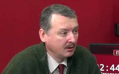 Стрелков считает армии ДНР-ЛНР небоеспособными 