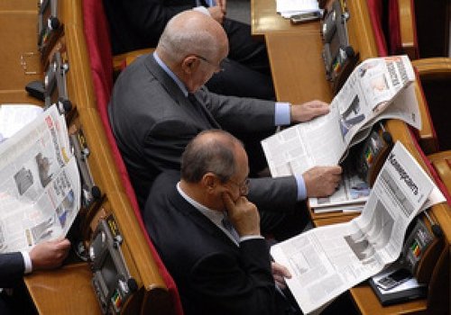 Президент ветировал закон о реформировании государственных СМИ