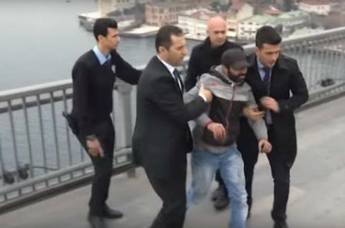 Президент Турции предотвратил самоубийство