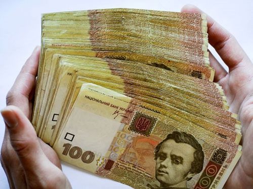 Украина в 2016 году выплатит по долгам более 135 млрд гривен 