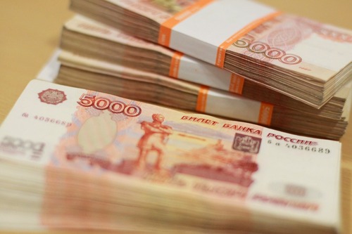 В Москве неизвестный в медицинской маске ограбил банк на 1 млн рублей