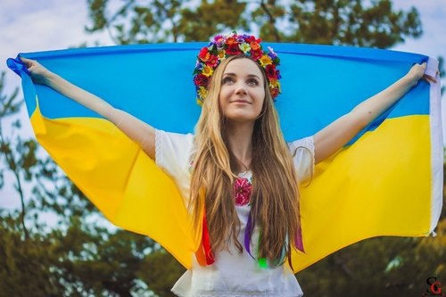 Українці назвали найпопулярніше слово 2015 року