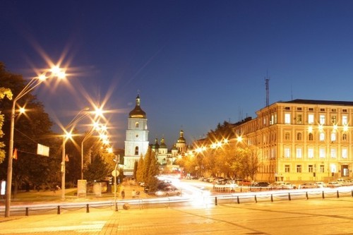 Уличное освещение в Украине подорожало в 2 раза