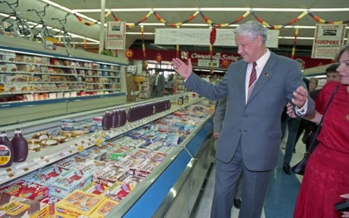 Как Ельцин впервые в жизни посетил американский супермаркет