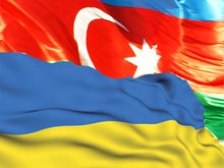 Украина и Азербайджан будут развивать транспортные маршруты в направлении Китая и Ирана