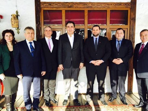 Михаил Саакашвили налаживает отношения с Румынией