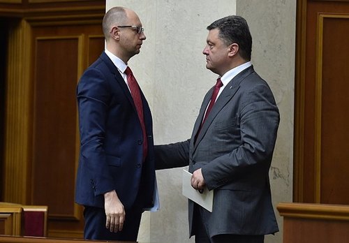 Яценюк договорился с Порошенко, что останется премьером еще на два-три месяца