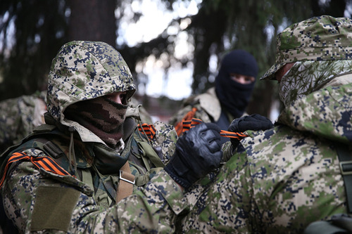 Пренеприятнейшее известие: к боевикам на Донбасс с проверкой приехали их российские кураторы