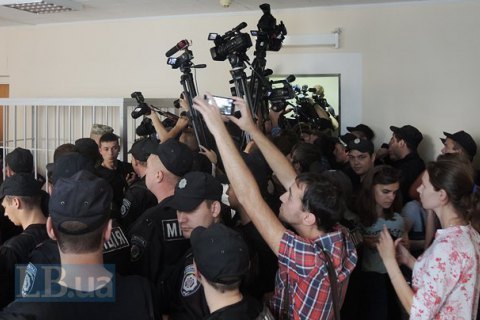 Рада сделала уголовно наказуемым изъятие материалов и техники у журналистов