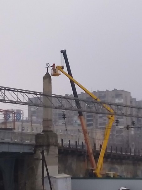 В Харькове «декоммунизировали» мост 