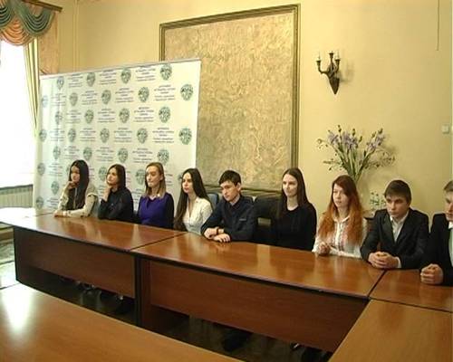14 школярів Харківщини отримали ID-паспорти 