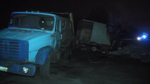 В Харькове столкновение грузовика и мусоровоза закончилось пожаром и жертвами