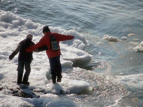  Пятеро школьников из Северодонецка провалились под лед 
