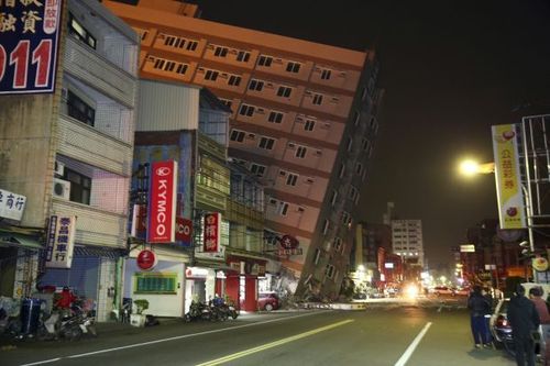 На Тайвані число жертв землетрусу зросло до 30, сотні поранених