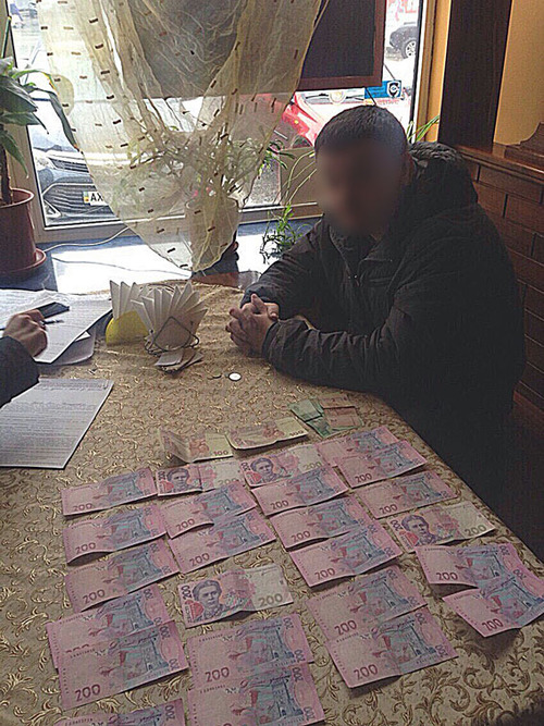 Чиновник Харьковского горсовета ищет 550 тысяч гривен на залог