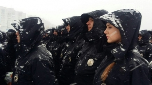 Япония обеспечит украинских полицейских зимней формой