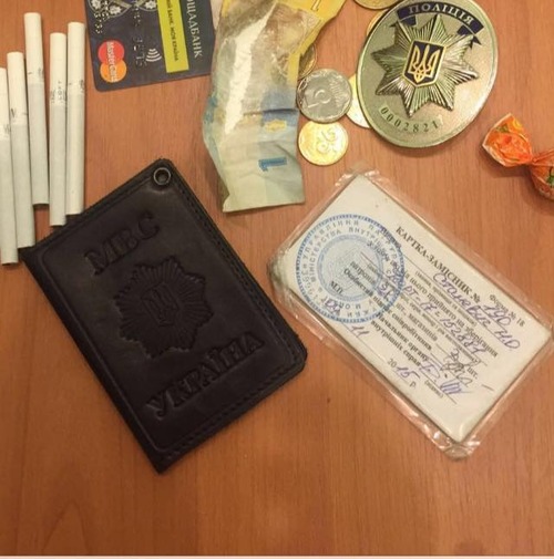 В Одессе при продаже наркотиков задержали полицейскую