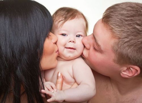 Размер мозга ребенка зависит от любви родителей
