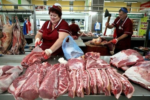 Украинцы стали кушать больше импортного мяса