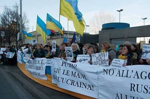 В Риме провели шествие к годовщине оккупации Крыма