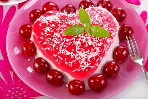 Десерты на 8 марта: готовим вишнево-творожный торт