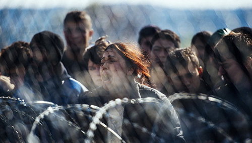 Турецкие пограничники избивают сирийских беженцев