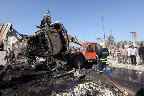 В Ираке террорист-смертник взорвал бензовоз на КПП, погибли 47 человек