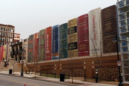 Улица-библиотека в Канзасе