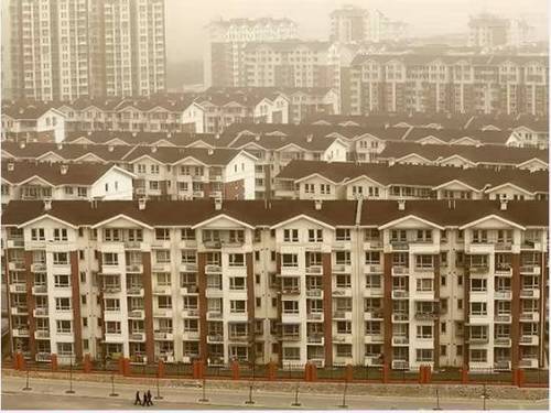 Зачем Китай строит пустые города?