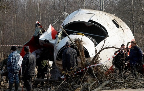 Самолет Качиньского разбился в Смоленске в результате теракта, - министр обороны Польши