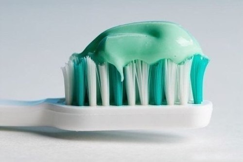 Необычные свойства зубной пасты