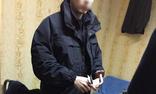 В Киеве внутренняя безопасность полиции задержала командира роты