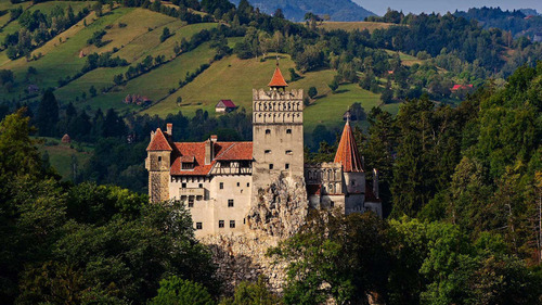 В Румынии продаётся "замок Дракулы"