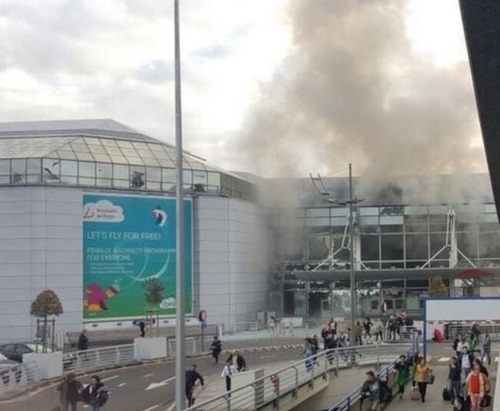 Прогремели взрывы в аэропорту Брюсселя