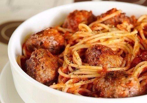 Мамины секреты "Спагетти с мясными шариками в томатном соусе"
