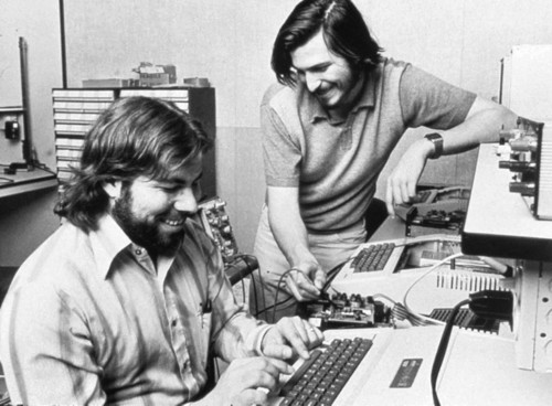 Компании Apple 40 лет