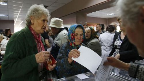 Президента попросили запретить голосовать людям старше 65 лет 
