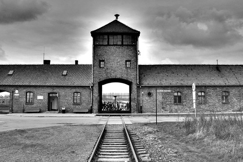 Бывший охранник Освенцима умер за несколько дней до суда над ним