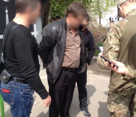 В Харькове военного комиссара поймали на взятке в 80 тыс. грн