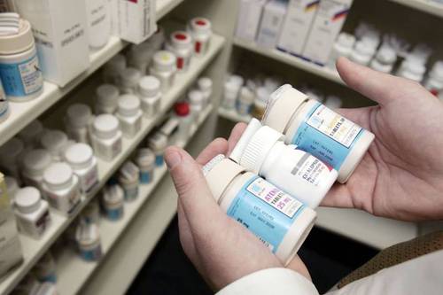 Кабмин отменил сертификацию лекарств, которые признаны в западных странах