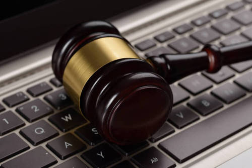 Верховный суд США разрешил санкции на «обыск» любого компьютера в мире