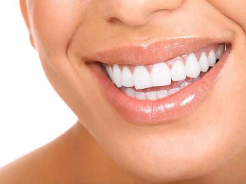 10 неочевидных причин порчи зубов